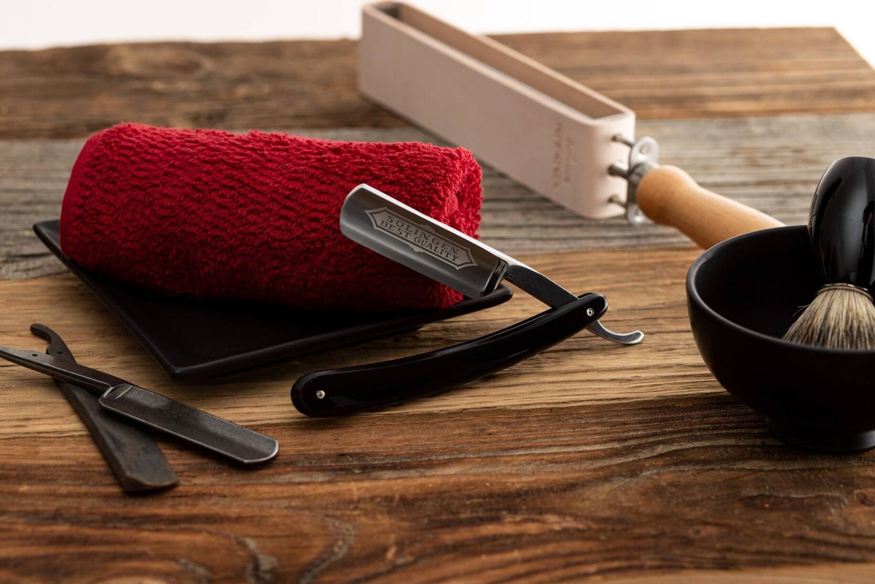 The Complete Beginner's Guide to Straight Razor Shaving