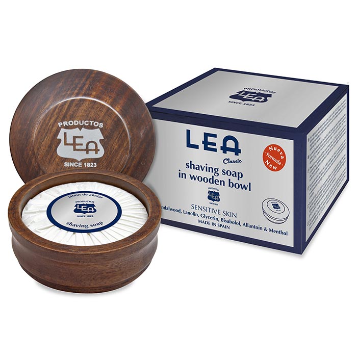 LEA Classic shaving cream and soap collection with sandalwood scent and soothing ingredients for traditional wet shaving