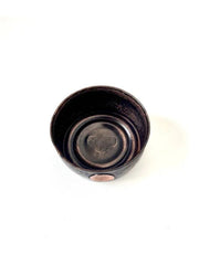 Captain’s Choice Copper Traveler Lather Bowl in Obsidian finish, details of the bottom.