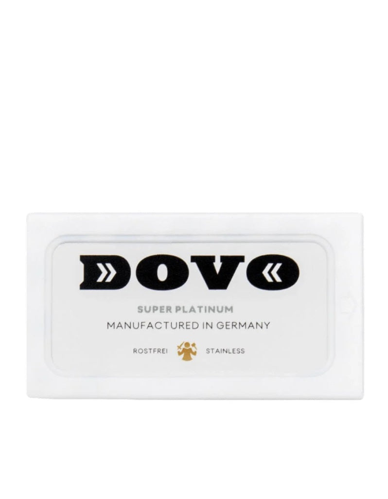 Packaging of Dovo Super Platinum double edge razor blades with the text 'DOVO SUPER PLATINUM MANUFACTURED IN GERMANY' displayed prominently.