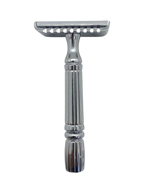 Dual comb safety razor with open and closed comb sides, designed for customizable shaving