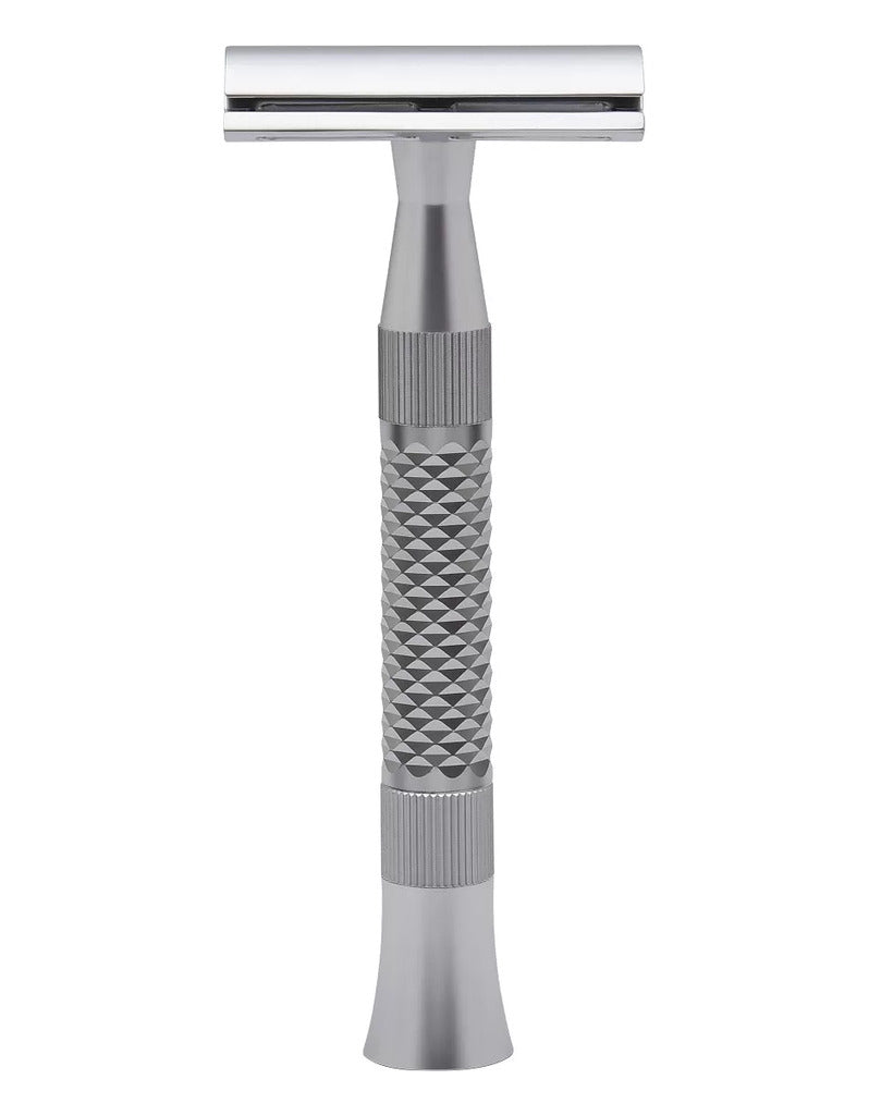 Pearl Blaze double edge safety razor with a polished head and gray diamond textured handle, on a white background