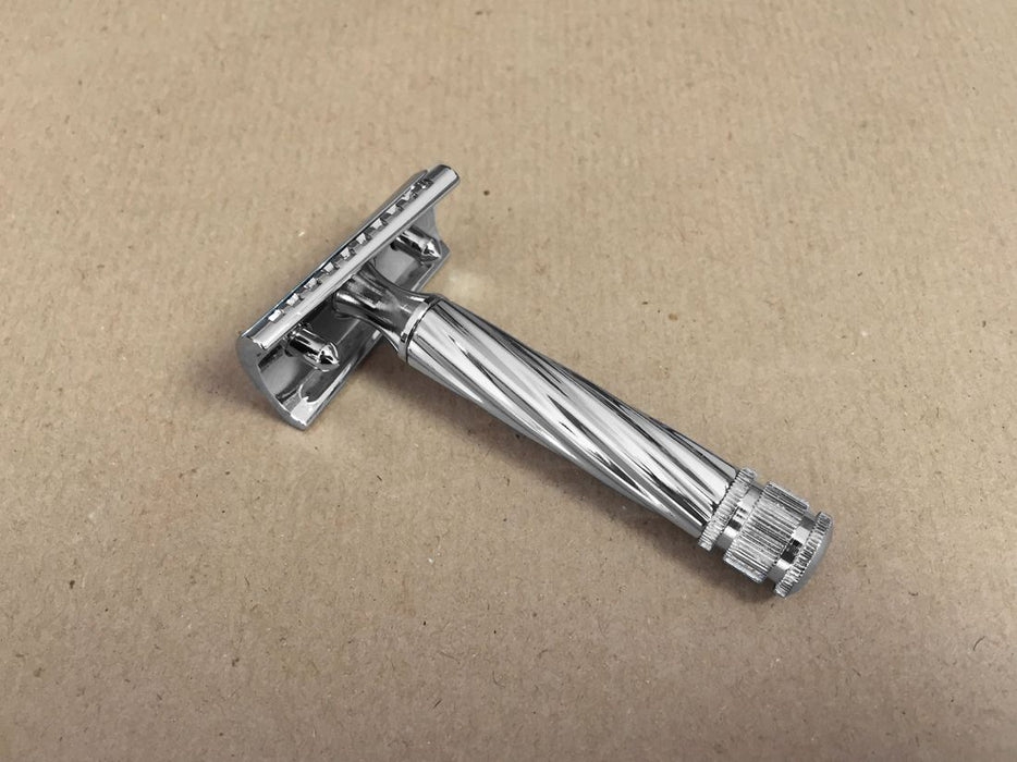 Fatip - Lo Storto Gentile Closed Comb Safety Razor, Chrome